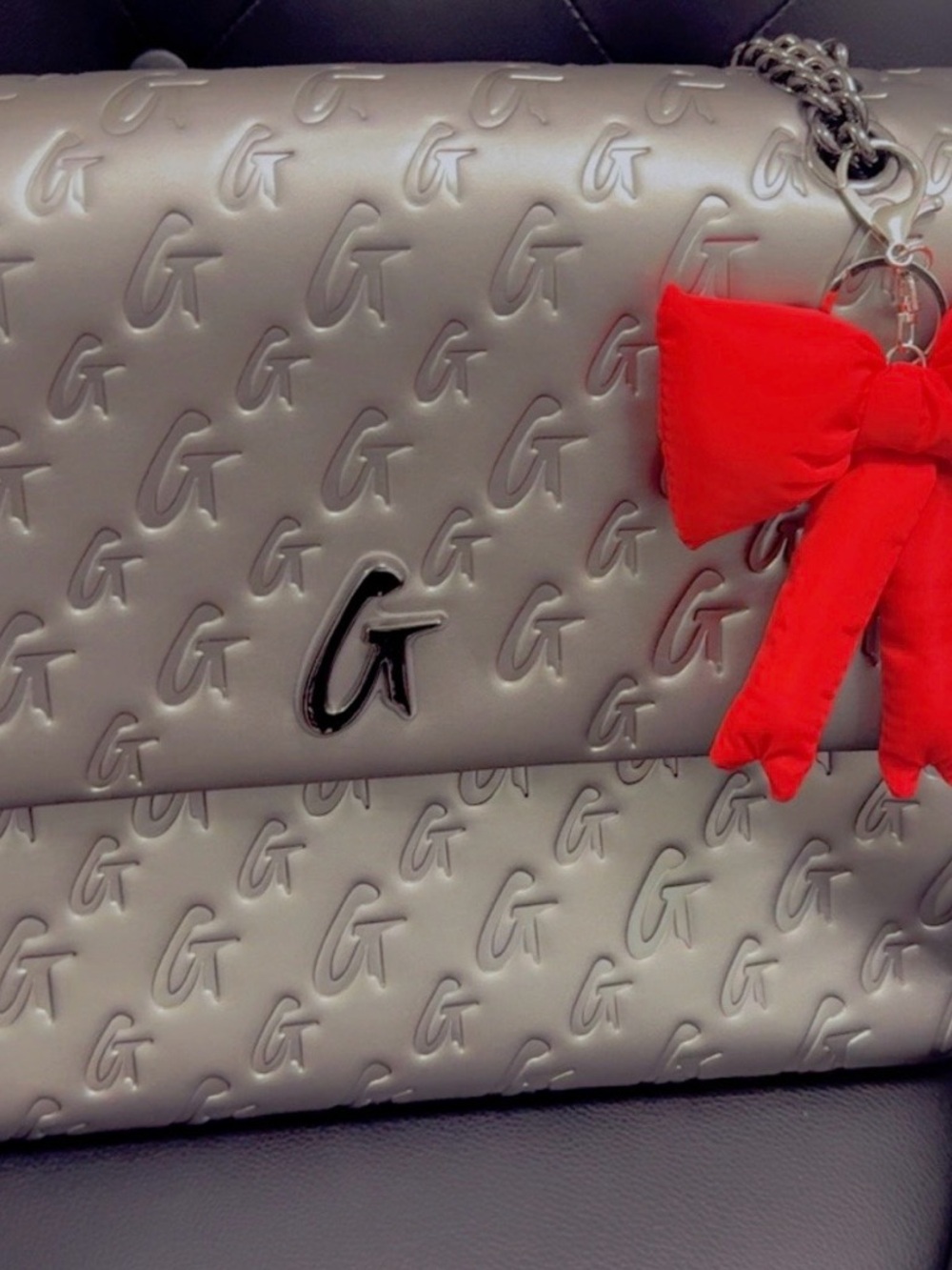 Silver GT Embossed Shoulder Bag with Red Bow Charm
